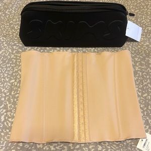 NWT SKIMS XL waist trainer